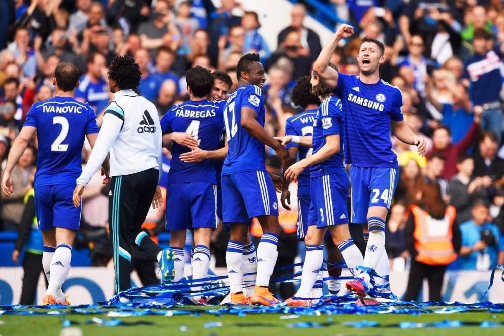 有人甚至站 有人甚至站