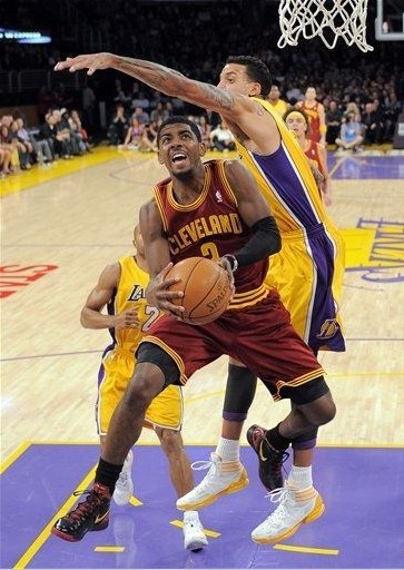 疑是悬念的 疑是悬念的