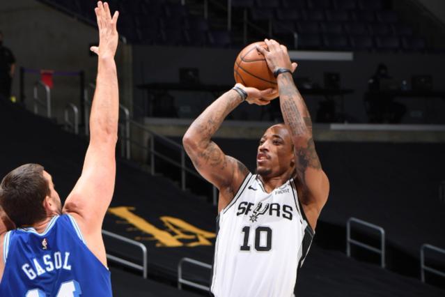 育场的扩建 育场的扩建