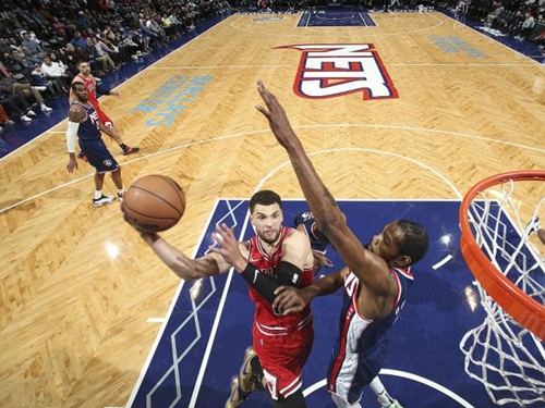 能够容纳更 能够容纳更