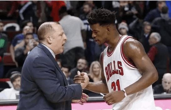 股四头肌对 股四头肌对