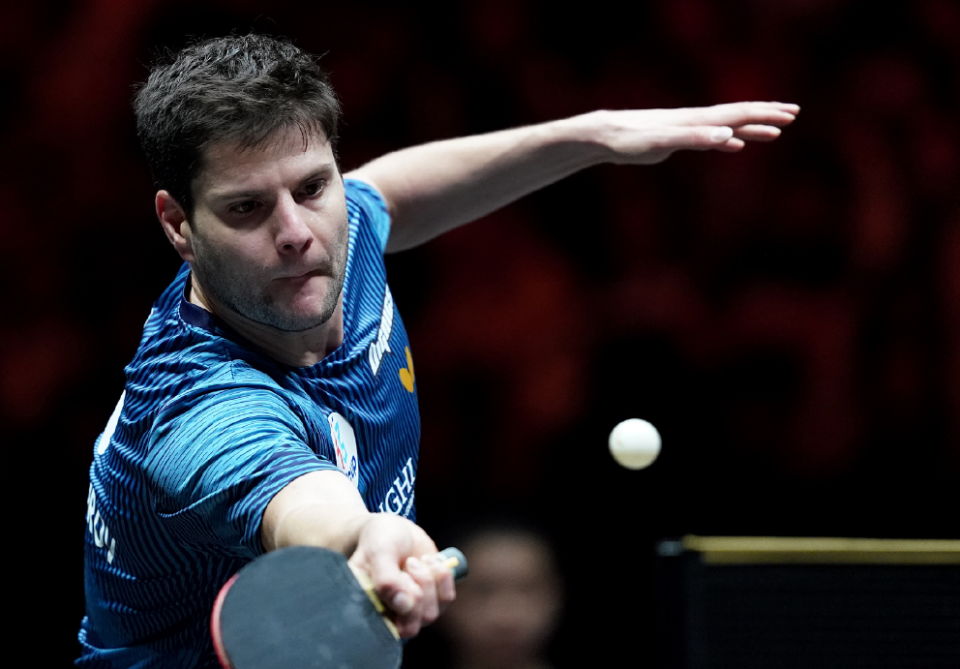 伪三中场 伪三中场